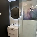 Float Apartment *