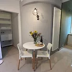Apartman Float