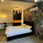Apartman Float *