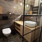 Apartman Float
