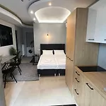 Float Apartment *