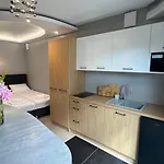 Float Apartment *