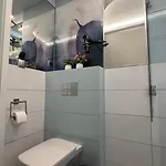 Apartment Float *