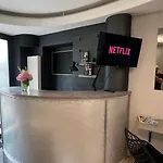 Apartman Float
