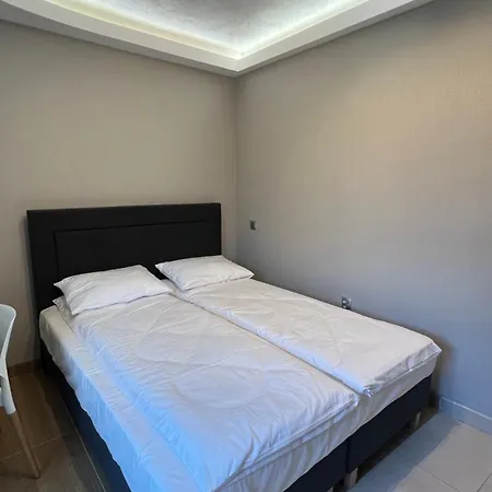 Float Apartment *